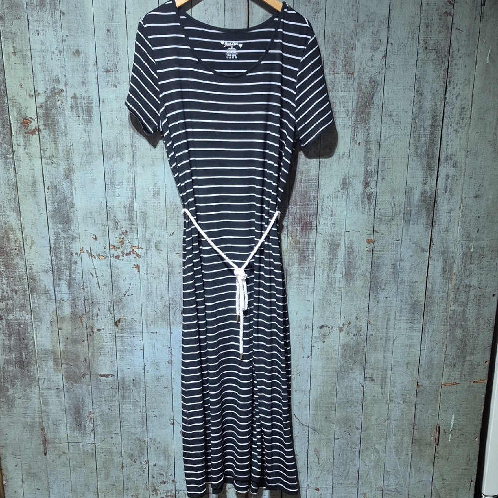 Just Love Black and White Striped Short-Sleeve Maxi Dress